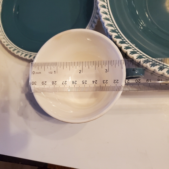 8 Piece Vintage Harkerware Pottery Pate sur Pate Plates Bowls Cups Mid-century - Picture 6 of 13